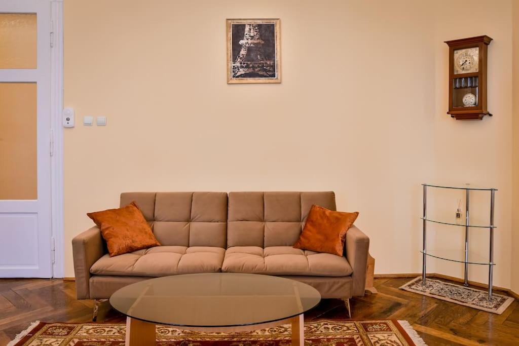 Casa Max Apartment Timisoara Ngoại thất bức ảnh